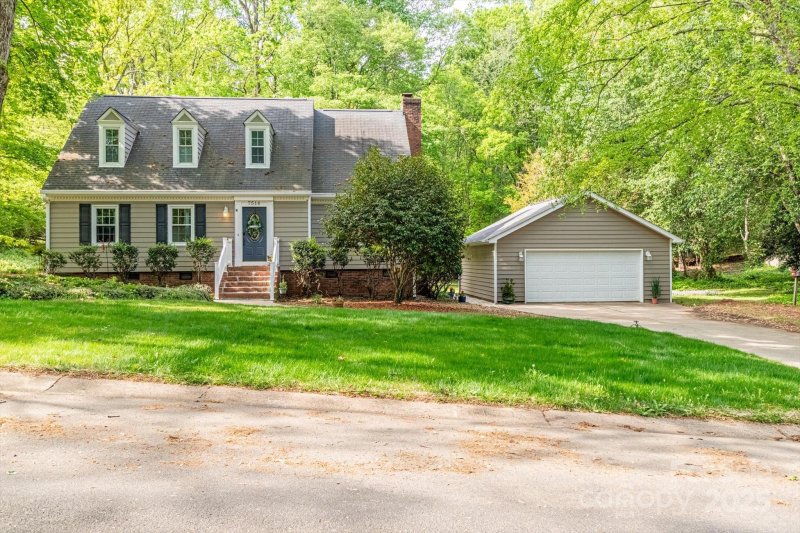 Property image 2 at 7514 Pewter Lane, Charlotte, NC 28270