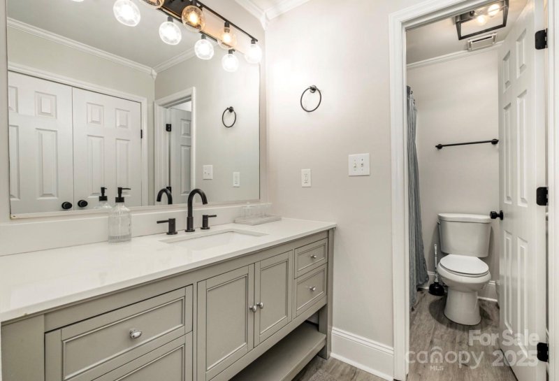 Property image 4 at 7226 Dorn Circle, Charlotte, NC 28212