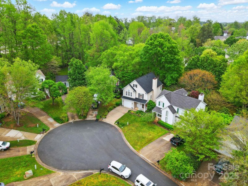 Property image 3 at 9209 Rotherham Lane, Charlotte, NC 28216