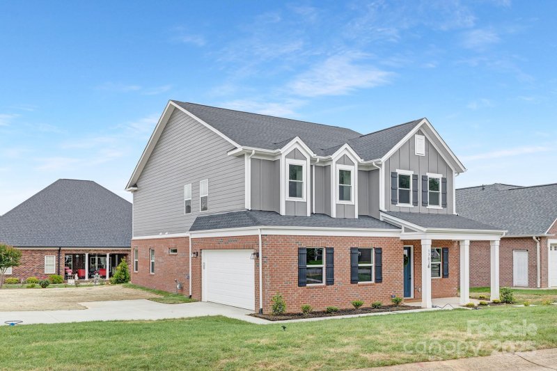 Property image 3 at 1701 30th Avenue Court, Hickory, NC 28601