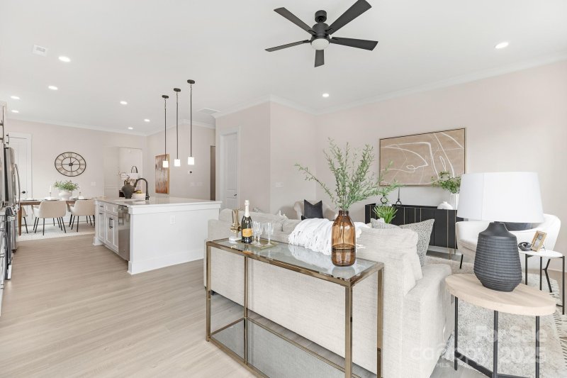 Property image 5 at 1701 30th Avenue Court, Hickory, NC 28601