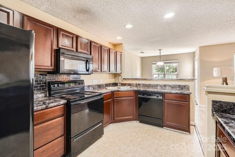 Property image 4 at 3420 Caldwell Ridge Parkway, Charlotte, NC 28213