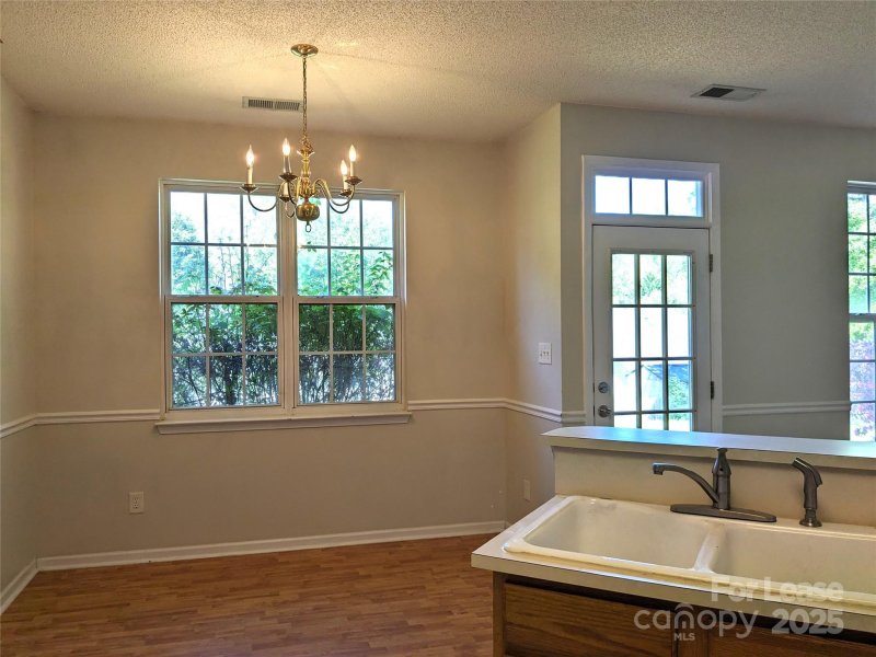 Property image 5 at 6014 Briggs Drive, Charlotte, NC 28269