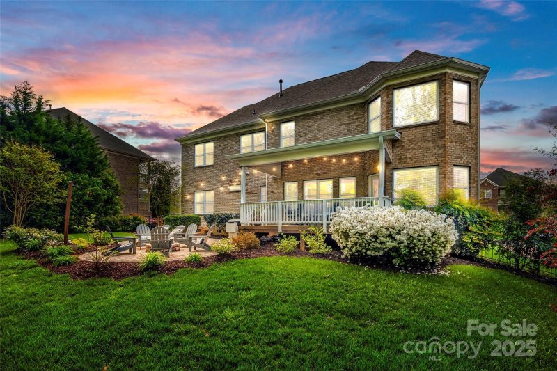 Property image 2 at 405 Five Leaf Lane, Waxhaw, NC 28173