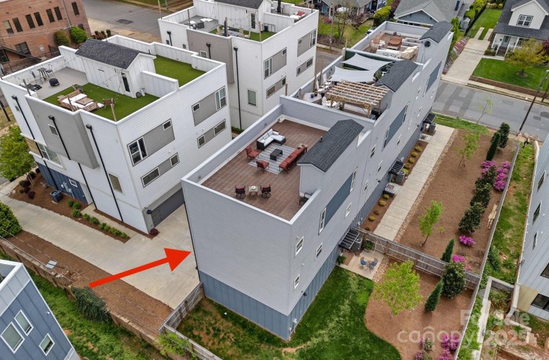 Property image 5 at 310 Wesley Heights Way, Charlotte, NC 28208