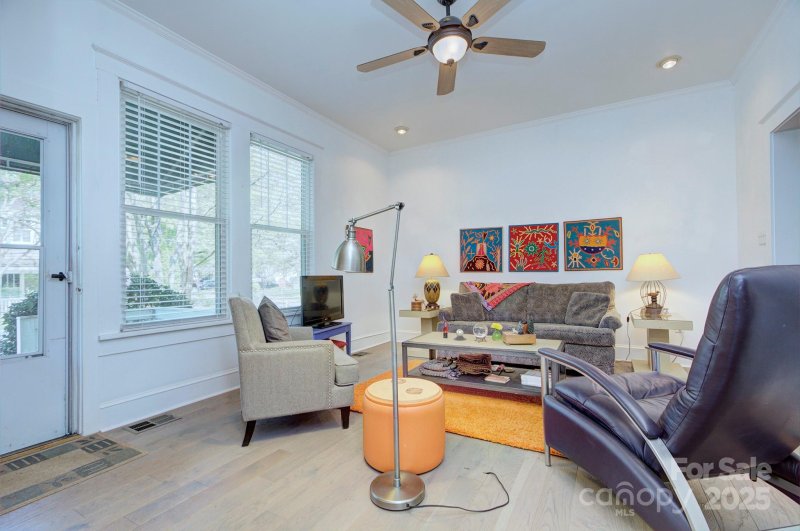 Property image 4 at 1000 E 35th Street, Charlotte, NC 28205