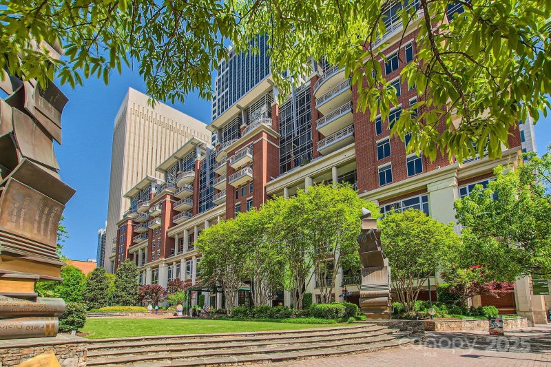 Property image 2 at 435 S Tryon Street, Charlotte, NC 28202