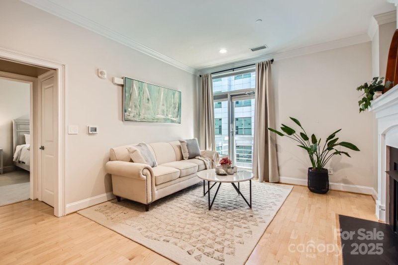 Property image 5 at 435 S Tryon Street, Charlotte, NC 28202