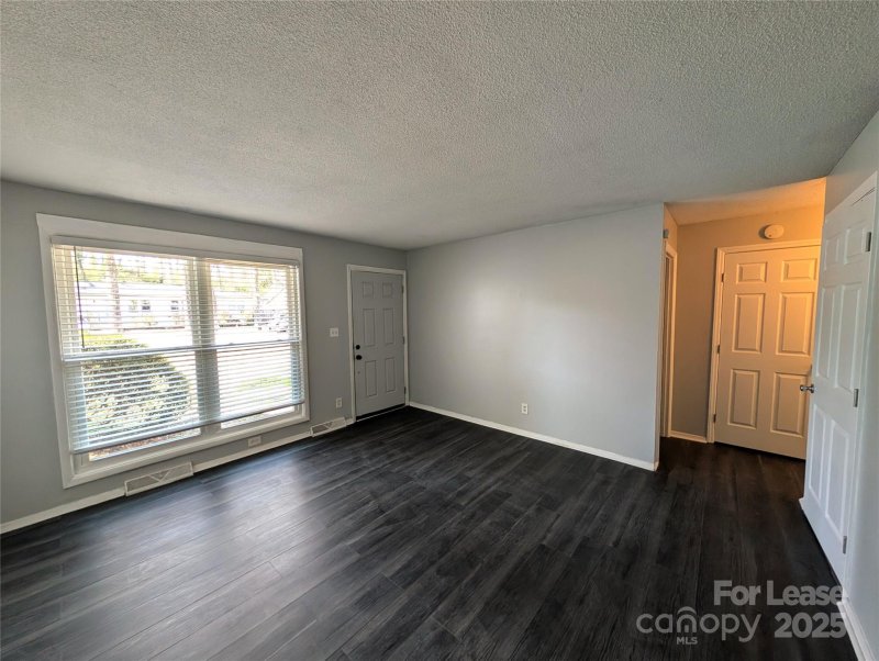 Property image 2 at 1711 Herrin Avenue, Charlotte, NC 28205