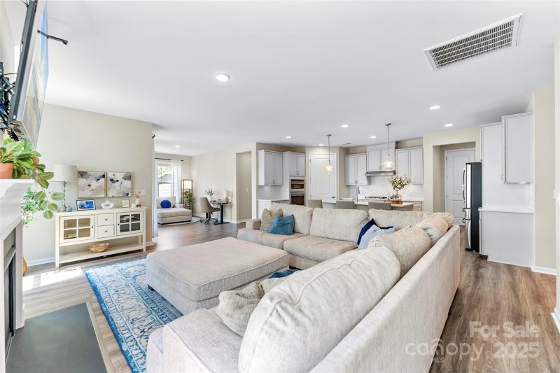 Property image 4 at 15710 Oleander Drive, Charlotte, NC 28278