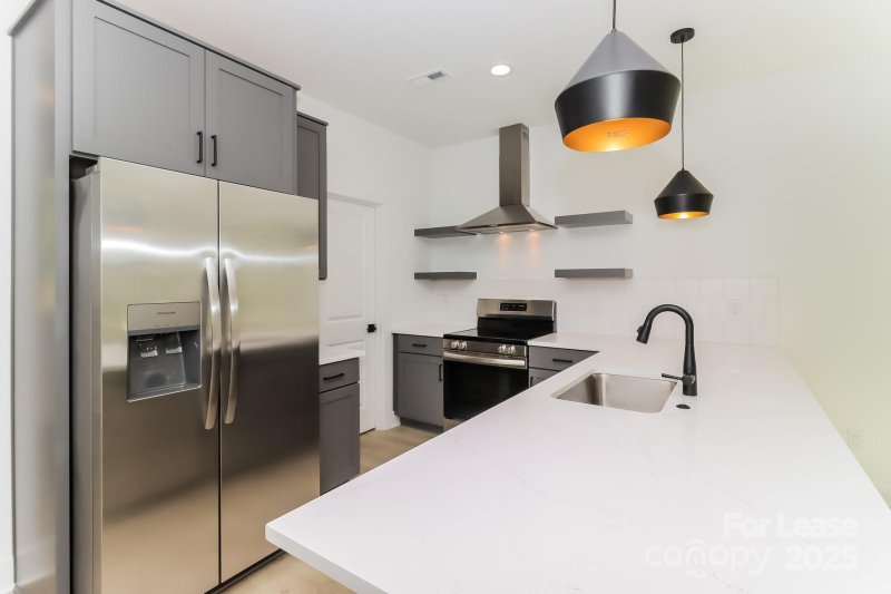 Property image 2 at 422 Sylvania Avenue, Charlotte, NC 28206