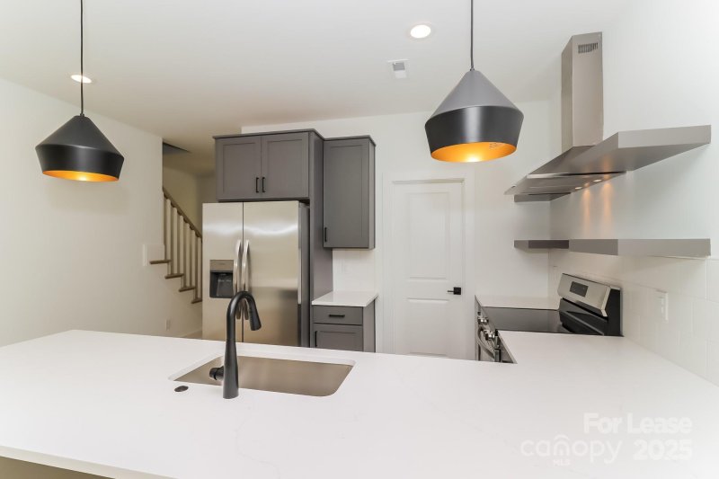 Property image 3 at 422 Sylvania Avenue, Charlotte, NC 28206