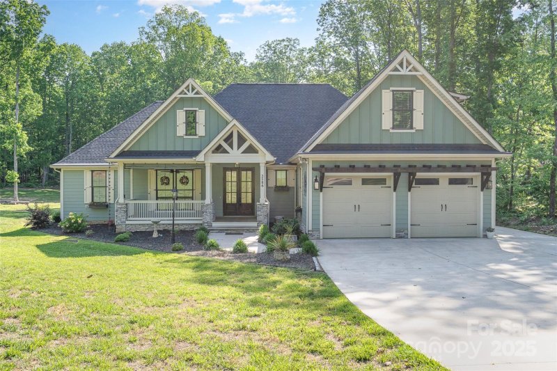 Property image 2 of 2586 Lee Lawing Road in Chancellor Park, Lincolnton, NC 28092