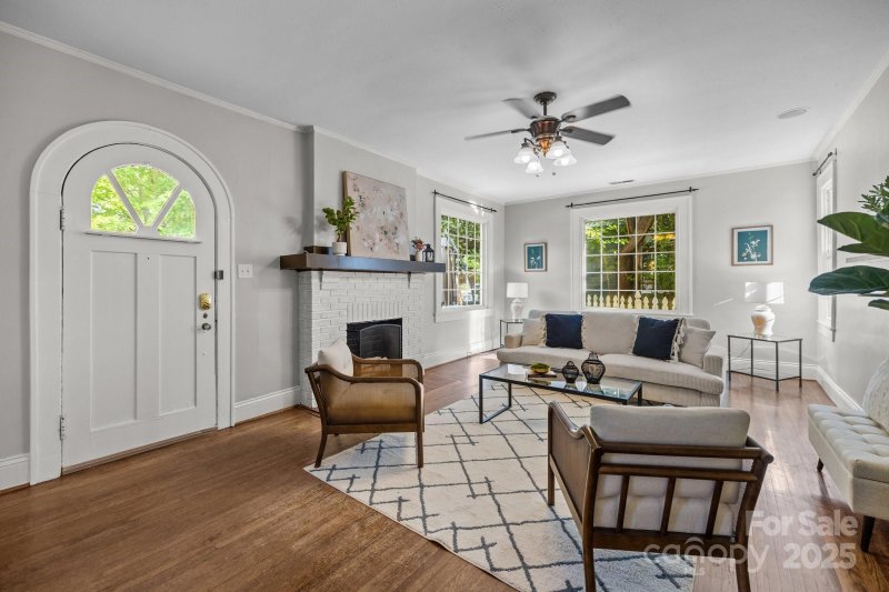 Property image 5 at 700 Oakland Avenue, Charlotte, NC 28204