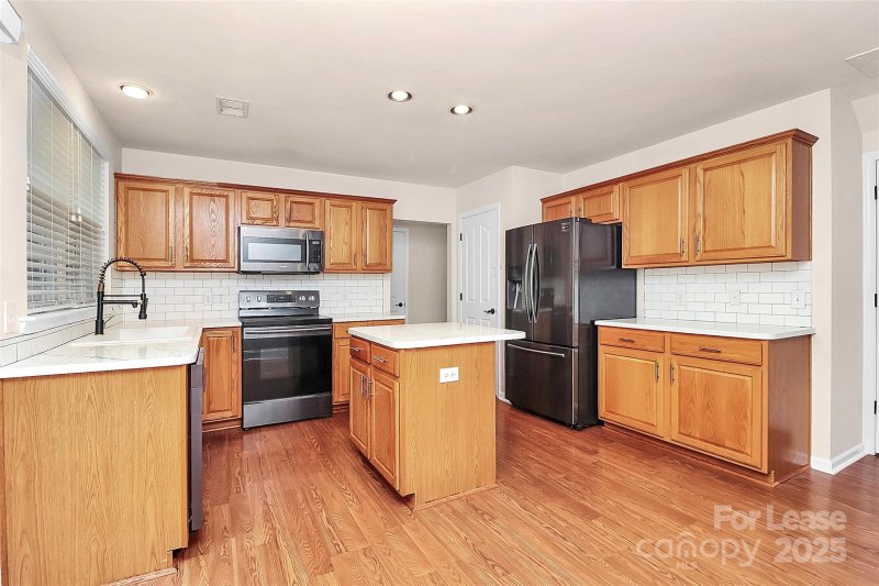 Property image 5 at 18627 Victoria Bay Drive, Cornelius, NC 28031