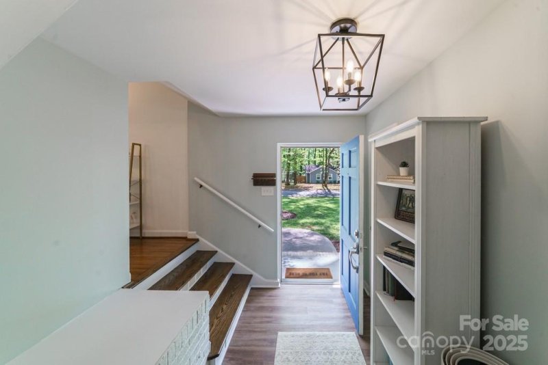 Property image 4 at 4313 Sudbury Road, Charlotte, NC 28205