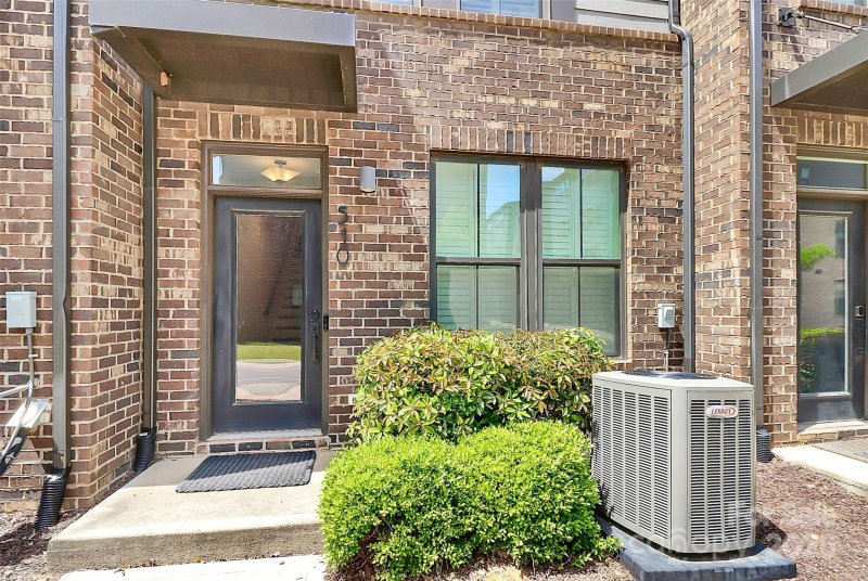 Property image 5 of 510 Music Hall Way in Tremont Square, Charlotte, NC 28203