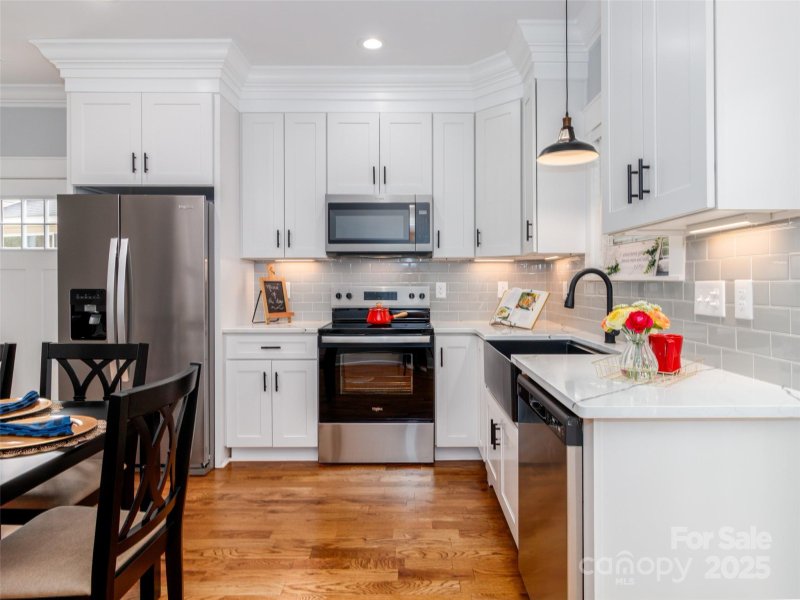 Northridge Village, Charlotte Community