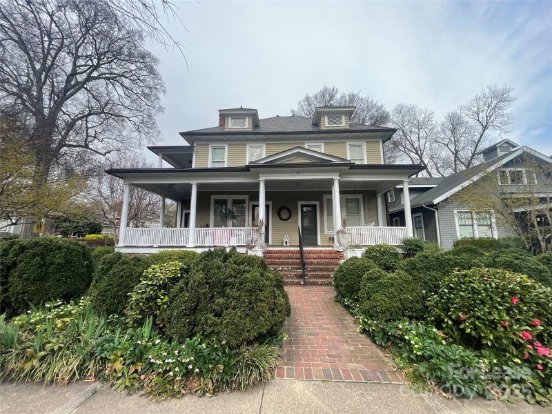 501 E Kingston Avenue