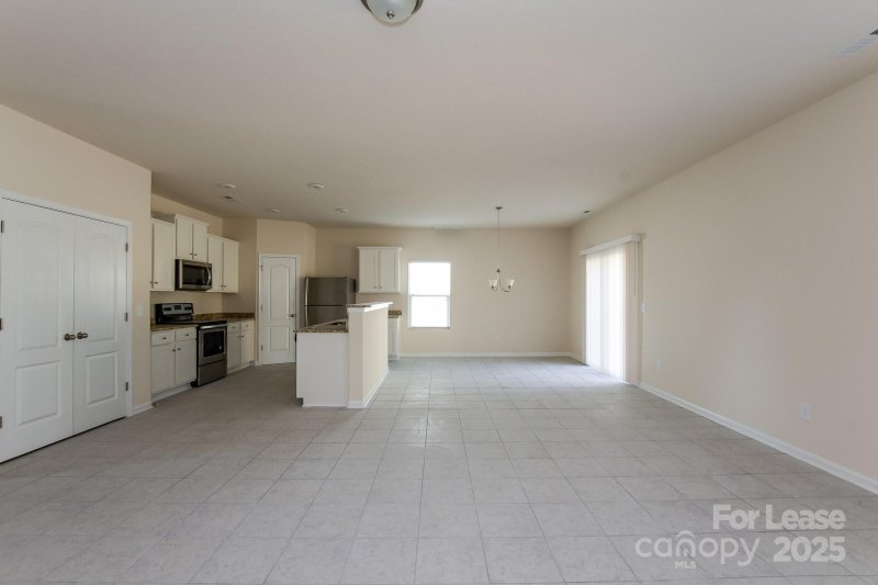 Property image 3 at 2930 Patishall Lane, Charlotte, NC 28214