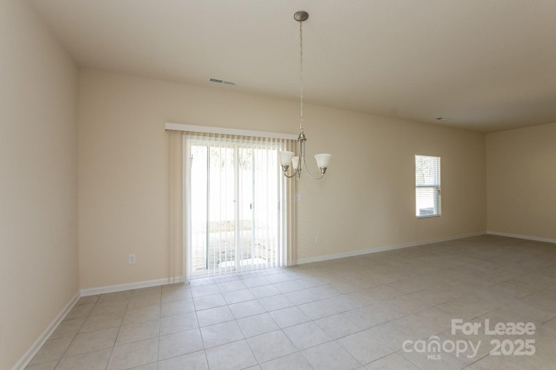 Property image 5 at 2930 Patishall Lane, Charlotte, NC 28214