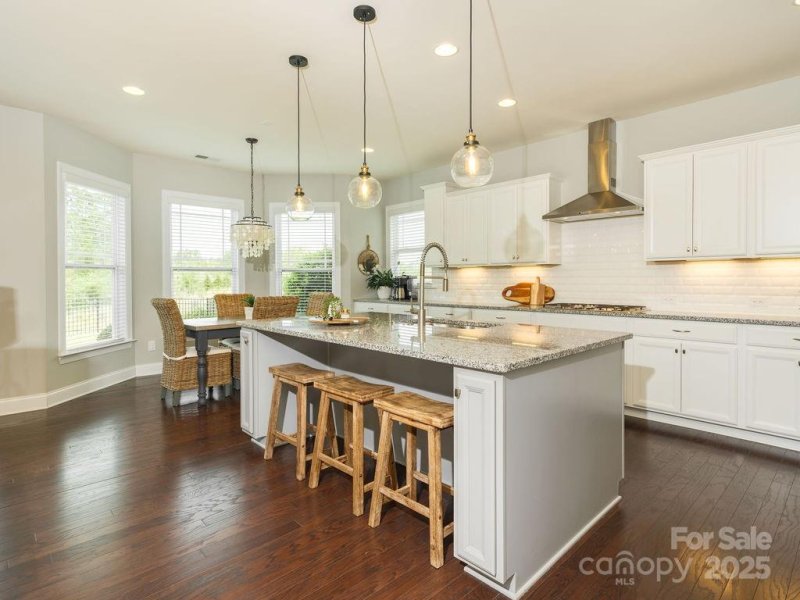 Property image 2 at 18721 Dumbarton Oaks Drive, Cornelius, NC 28031