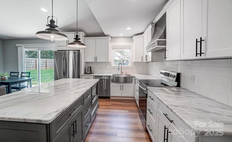 3612 Cobbleridge Drive