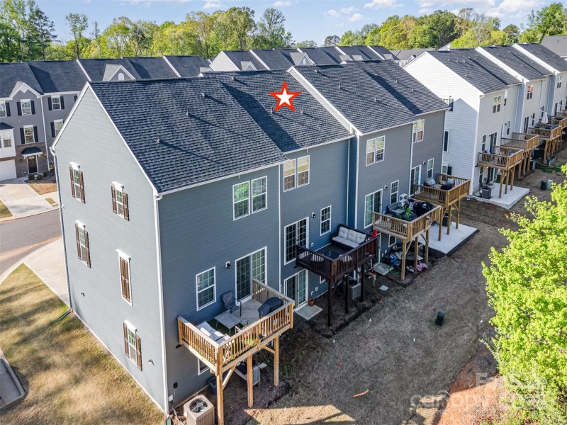 Property image 3 at 2410 Dr Carver Road, Charlotte, NC 28208