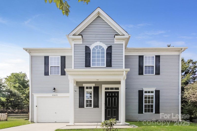 Property image 4 at 10605 Spring Rain Court, Charlotte, NC 28278