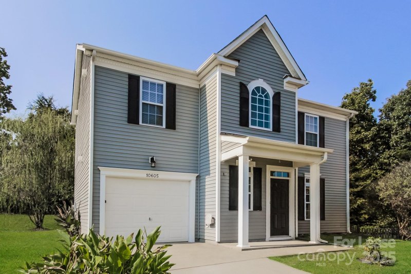 Property image 5 at 10605 Spring Rain Court, Charlotte, NC 28278