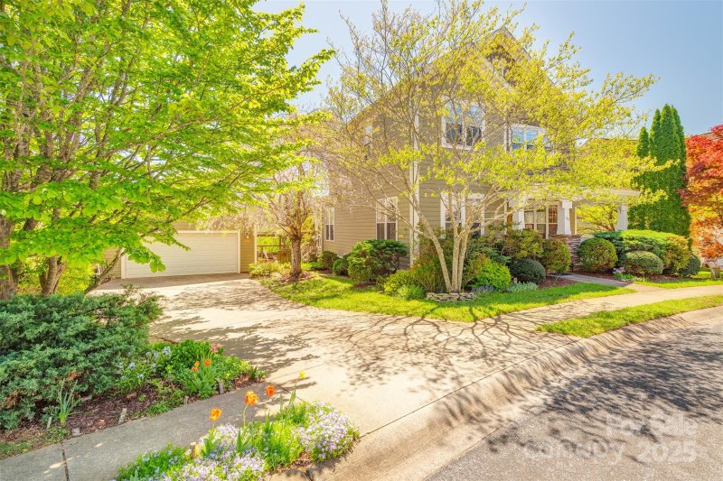 Property image 2 at 163 Carolina Bluebird Loop, Arden, NC 28704