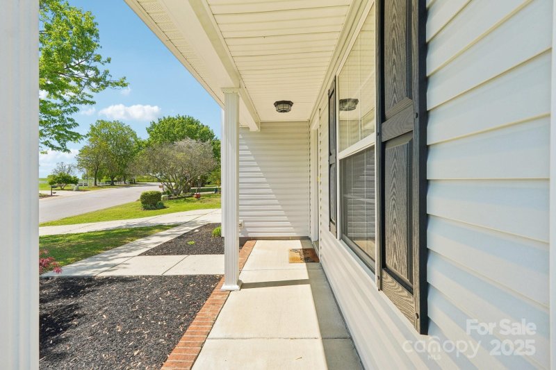 Property image 3 at 3335 Hawick Commons Drive, Concord, NC 28027