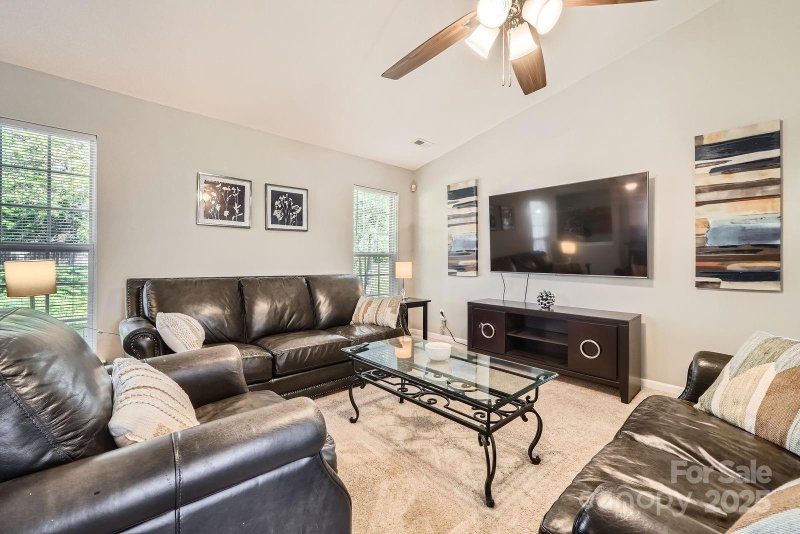 Property image 3 at 1807 Oakdale Green Drive, Charlotte, NC 28216