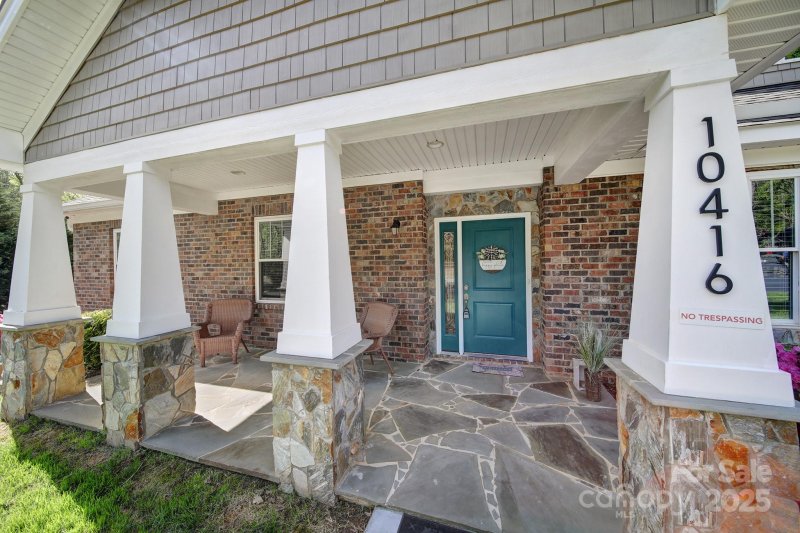 Property image 2 at 10416 Glenmac Road, Charlotte, NC 28215