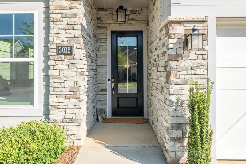 Property image 2 at 3012 Laney Pond Road, Matthews, NC 28104