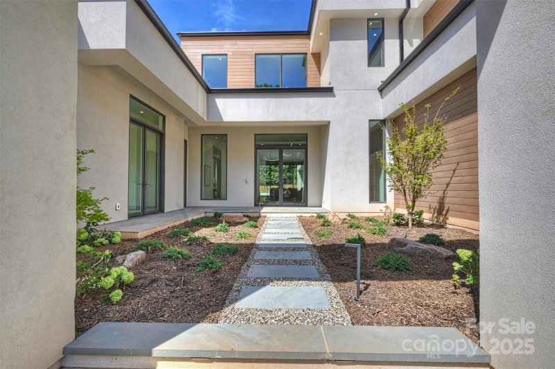 Property image 5 at 3630 Foxcroft Road, Charlotte, NC 28211