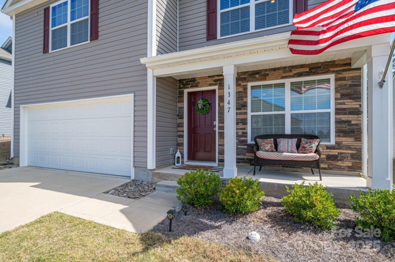 Property image 2 of 1347 Mifflin Lane in The Mills at Long Creek, Dallas, NC 28034