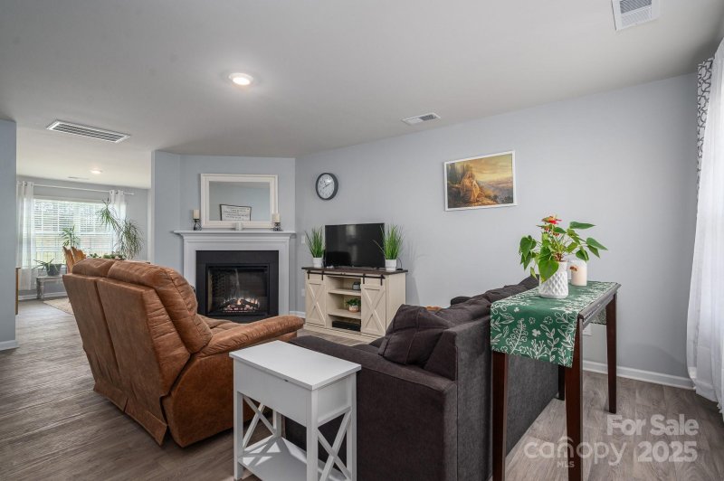 Property image 4 of 1347 Mifflin Lane in The Mills at Long Creek, Dallas, NC 28034