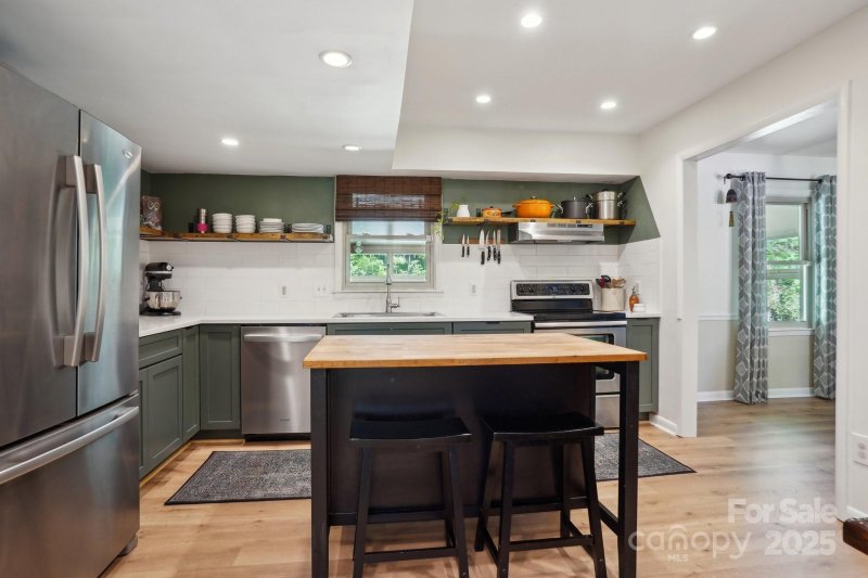 Property image 3 at 308 Greenwood Place, Belmont, NC 28012