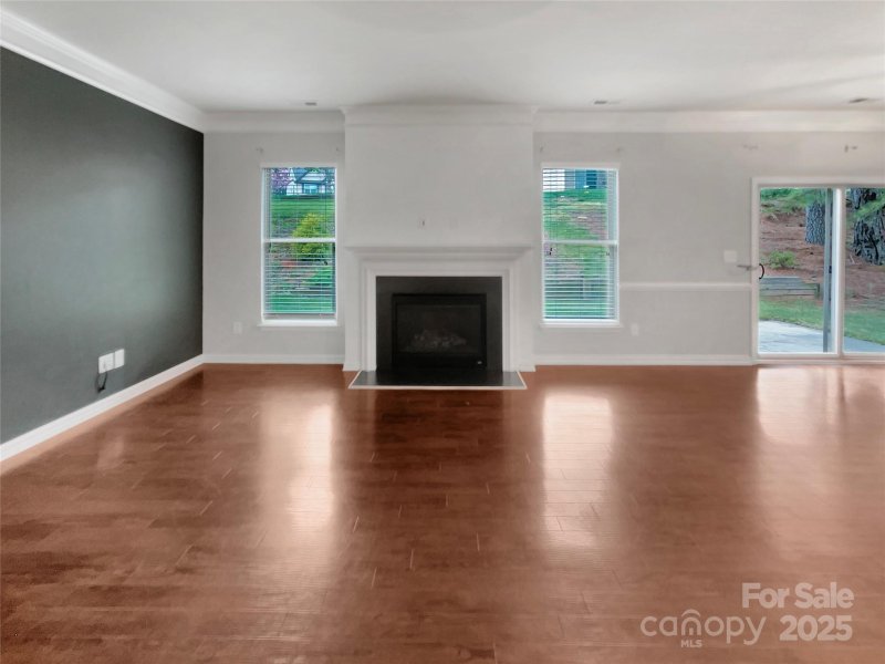 Property image 3 of 305 Augustus Lane in Dutchmans Ridge, Mount Holly, NC 28120