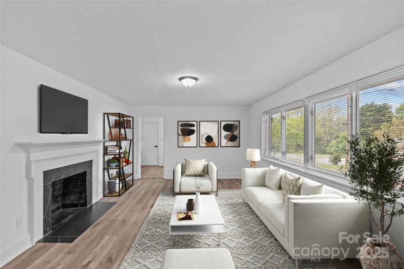Property image 4 at 1601 Gambia Street, Charlotte, NC 28208