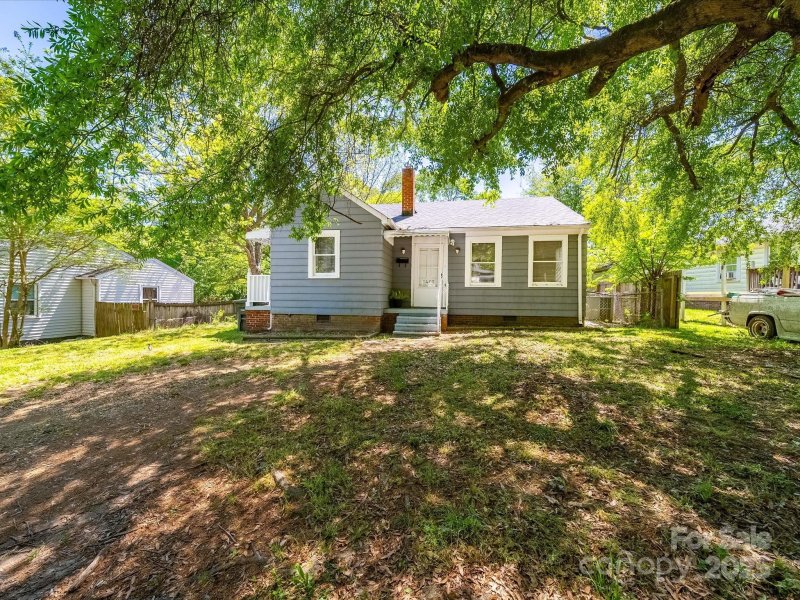 Property image 2 at 1405 Poston Circle, Gastonia, NC 28054