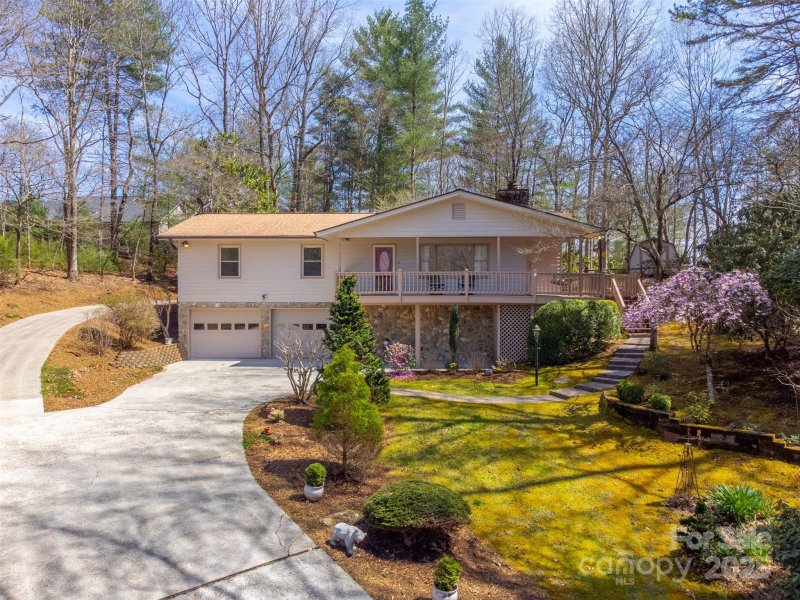 Property image 5 at 311 Winding Way Drive, Franklin, NC 28734