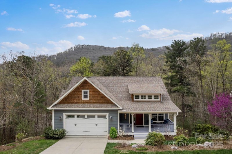 Property image 2 at 16 Sugarland Ridge Trail, Fairview, NC 28730