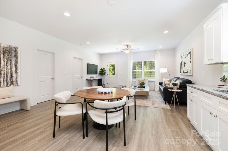 Property image 3 at 538 Williamson Street, Charlotte, NC 28208