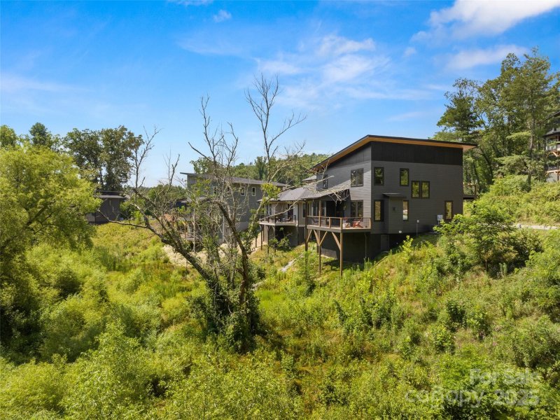 Property image 4 of 127 Rough Bark Trail in Asheville West, Asheville, NC 28806