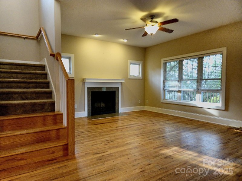 Property image 4 of 17 Lamar Avenue in Biltmore Terrace, Asheville, NC 28803