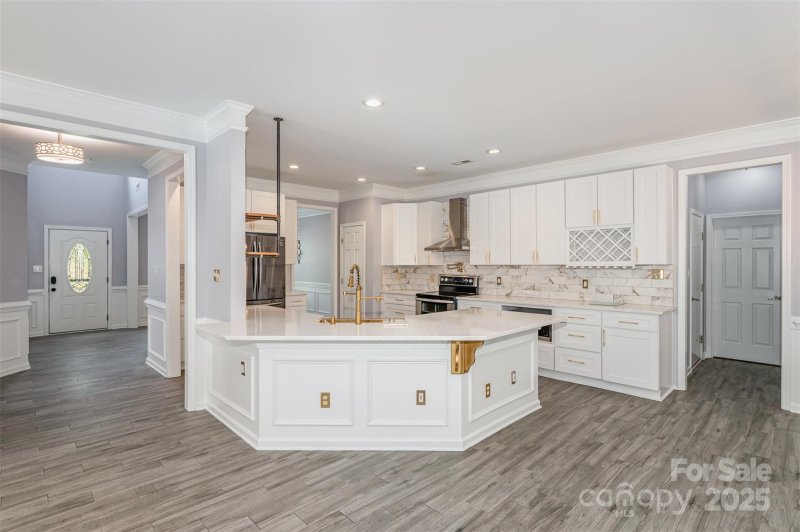 Property image 4 of 618 Circle Trace Road in Potters Trace, Monroe, NC 28110