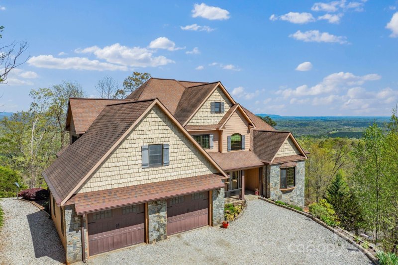 Property image 2 of 498 Pinnacle Parkway in Pinnacle Ridge, Union Mills, NC 28167