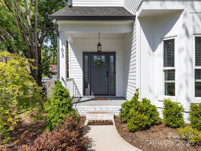 Property image 2 at 103 Claremont Way, Mooresville, NC 28117